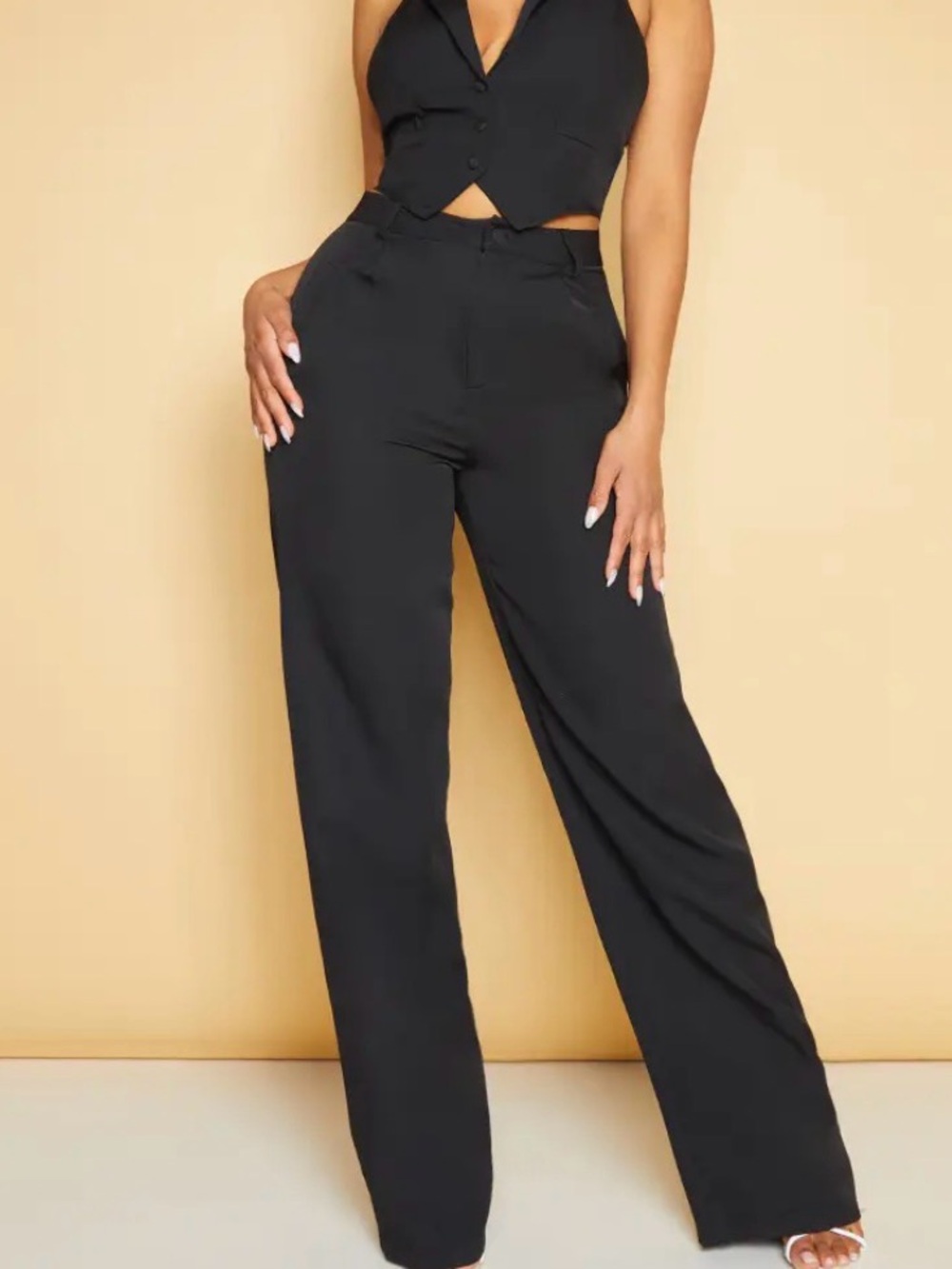 PrettyLittleThing BLACK WOVEN PLEAT DETAIL WIDE LEG TROUSERS